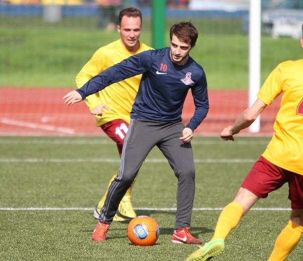 Варос Хачатрян в любительской футбольной лиге